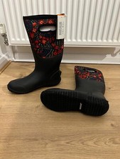 Bogs Ladies Size 8 - Mesa