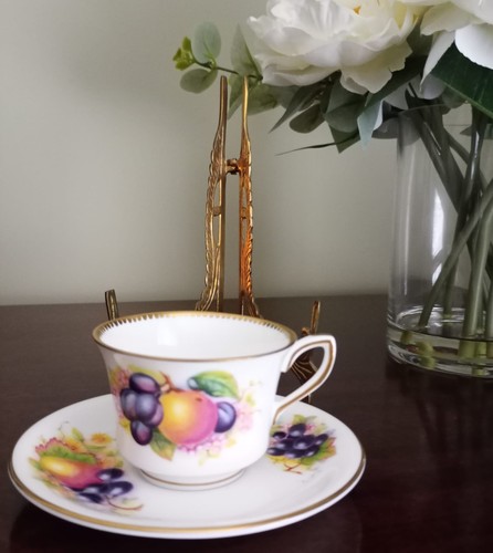 Royal worcester connoisseur - royal,