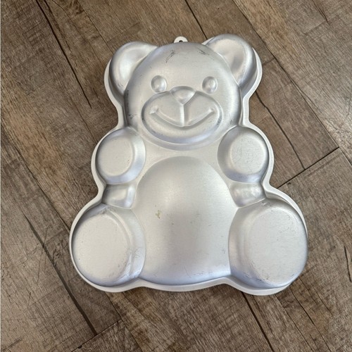Vintage 1982 wilton huggable - vintage,