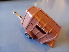 unbranded 7cm long single axle horse box*