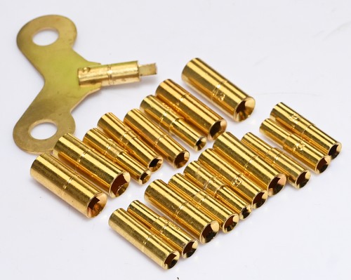 Clock winding key - winding, set