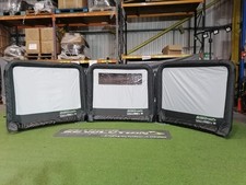 OXYGEN 3 WINDBREAK. USED