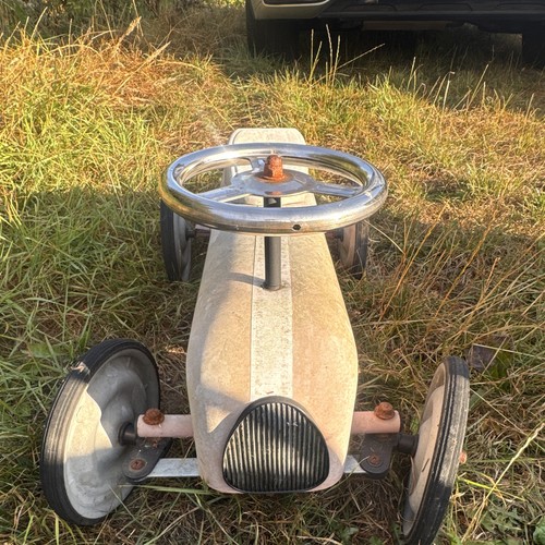 Vintage metal pedal ride - pedal, ride-on
