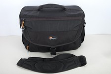 Lowepro Nova 200 AW Shoulder Camera Bag Black Excellent Condition #11