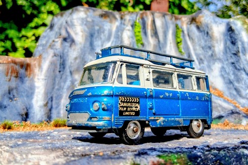 Corgi commer television - corgi,