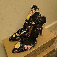 Floral Shoes Size 5