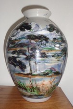 HIGHLAND STONEWARE LARGE HAND