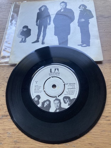 The stranglers walk on by - the,