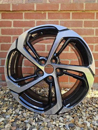 Alloy wheel 5 - alloy, twin
