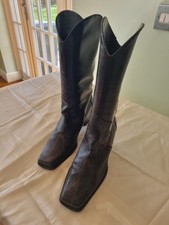 Women's Black Cowboy-style