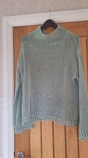 NEW Ladies ZARA  green Jumper Size Small