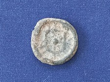 MEDIEVAL TOKEN SHIELD DESIGN - 18mm 4.2grams