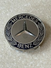 Genuine Mercedes Benz Alloy Wheel Centre Cap A1704000025