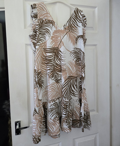 Women neck leaf print - women’s, v-neck