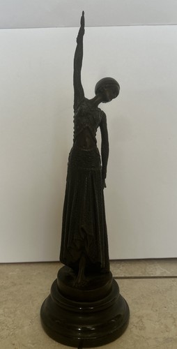 Bronze art deco - bronze, signed