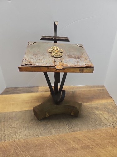 Italian antique writing - writing, stand