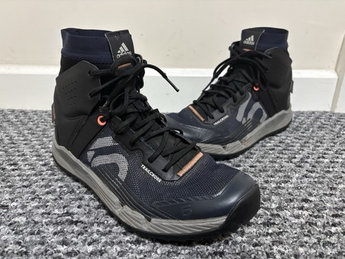 Five ten trailcross mid - five,