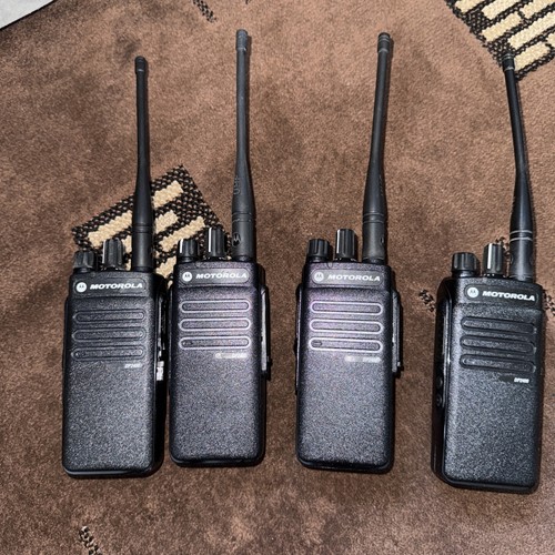 Motorola dp2400 uhf - ,