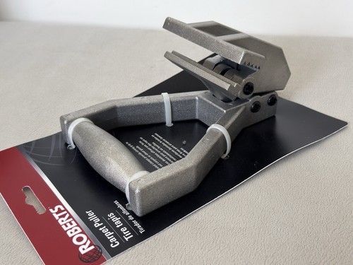 Roberts carpet puller - puller, with