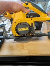 DeWalt DW007 24V Circular Saw