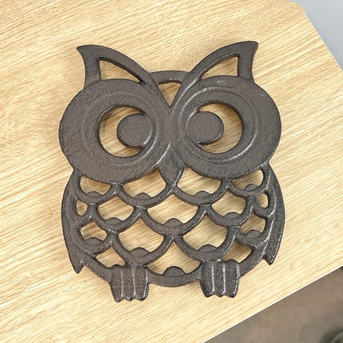 Trivet cast iron - trivet,