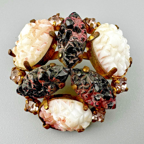 Vintage art glass brooch - vintage, pink