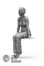 1/24 Resin Figure - Sitting Modern Female Unpainted