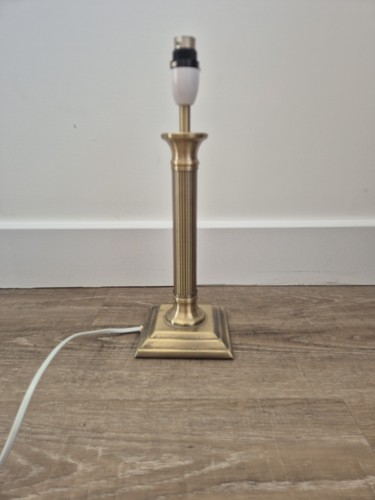 Nelson antique brass - , table