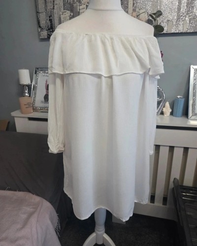 Ladies white summer top size - summer,