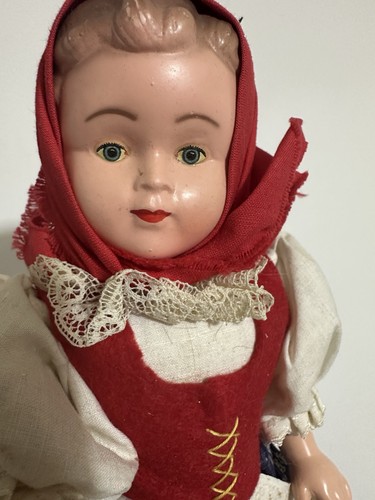 Vintage girl fashion doll - vintage,