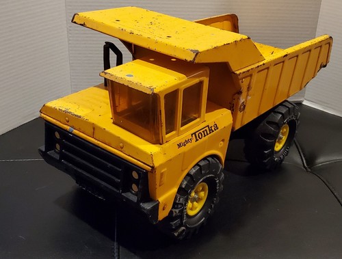 Vintage mcm 1970s tonka - tonka, toys