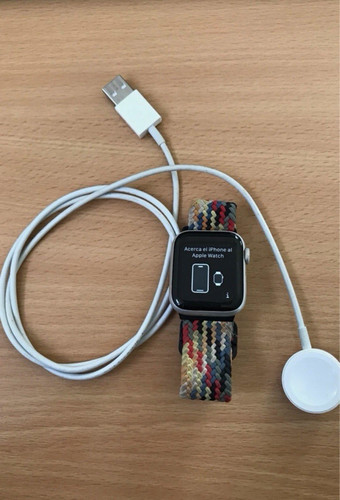 Apple watch series - 6,