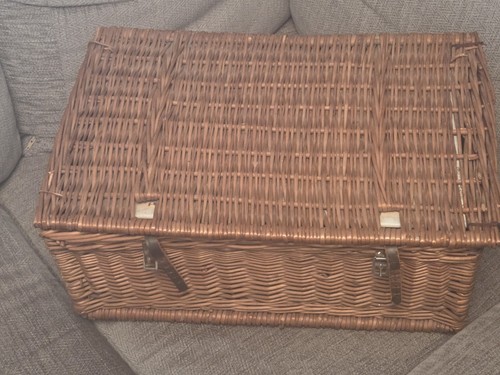 Large wicker picnic basket - picnic,