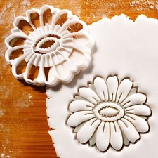 Gerbera Flower cookie cutter -