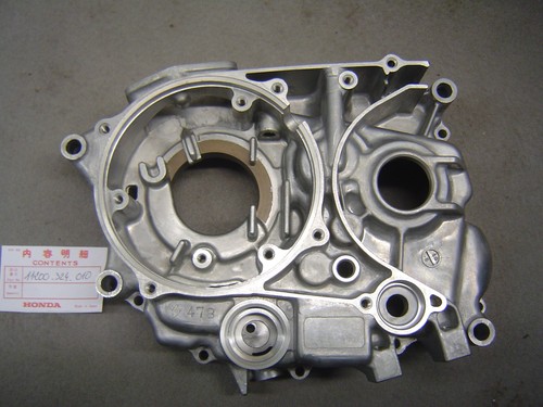 Half left engine side - engine, cover