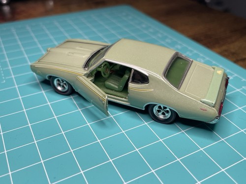 Machines scale pontiac - m2, 1/64