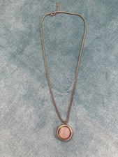 Rose gold coloured necklace - gold,