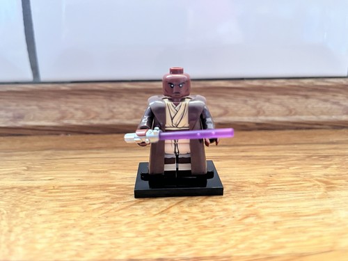 Mace windu with - windu, robes