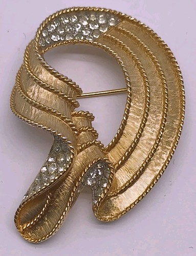 Vtg 1960s crown trifari gold - crown,