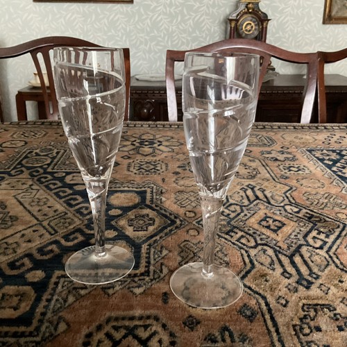 Two lead crystal swirl pattern - two,