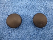 A pair of Classic Radio Buttons