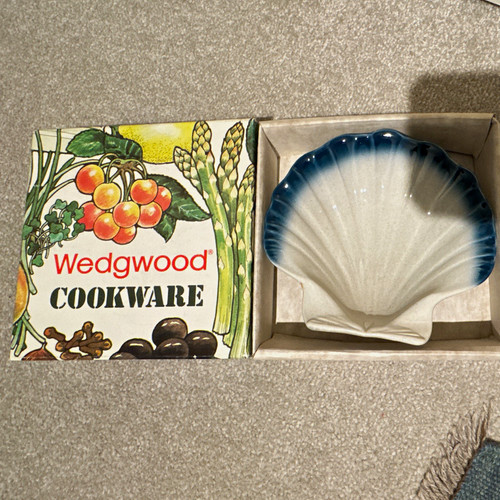 Wedgwood blue pacific shell - wedgwood,