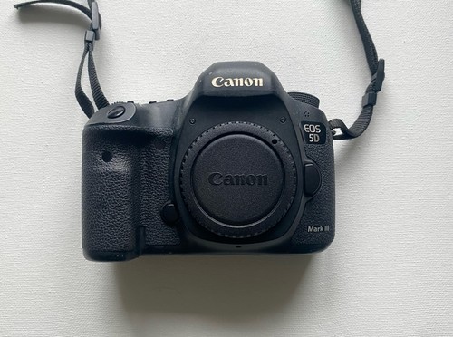 Canon eos mark iii digital - 5d,
