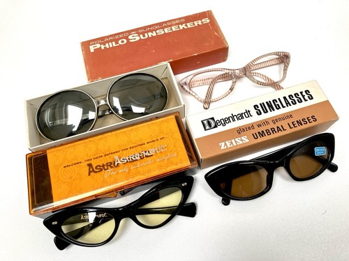 Pairs vintage midcentury - 4, of