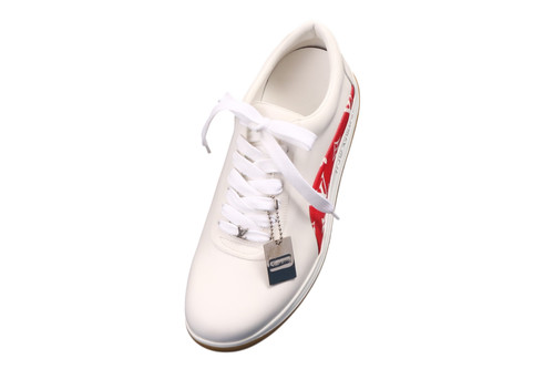 Supreme men run way - run,