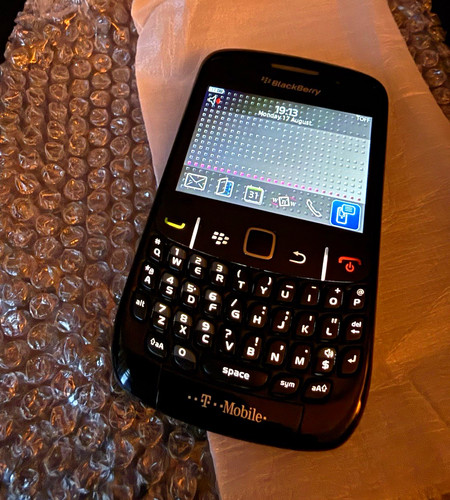 Blackberry curve 8gb storage - curve,