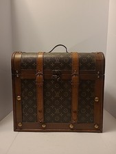 Large Wooden Treasure