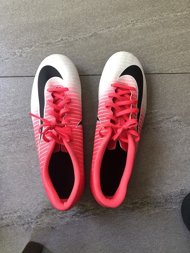 Nike football shoes - ,