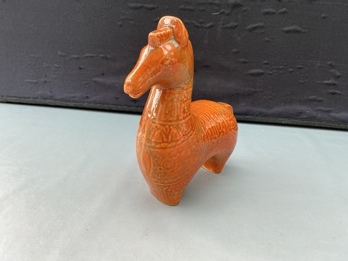 Anglia pottery tan horse - pottery,