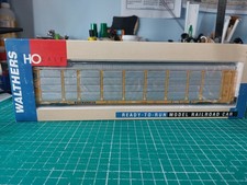 Walthers HO scale BNSF Thrall 89' Tri-Level Auto Carrier